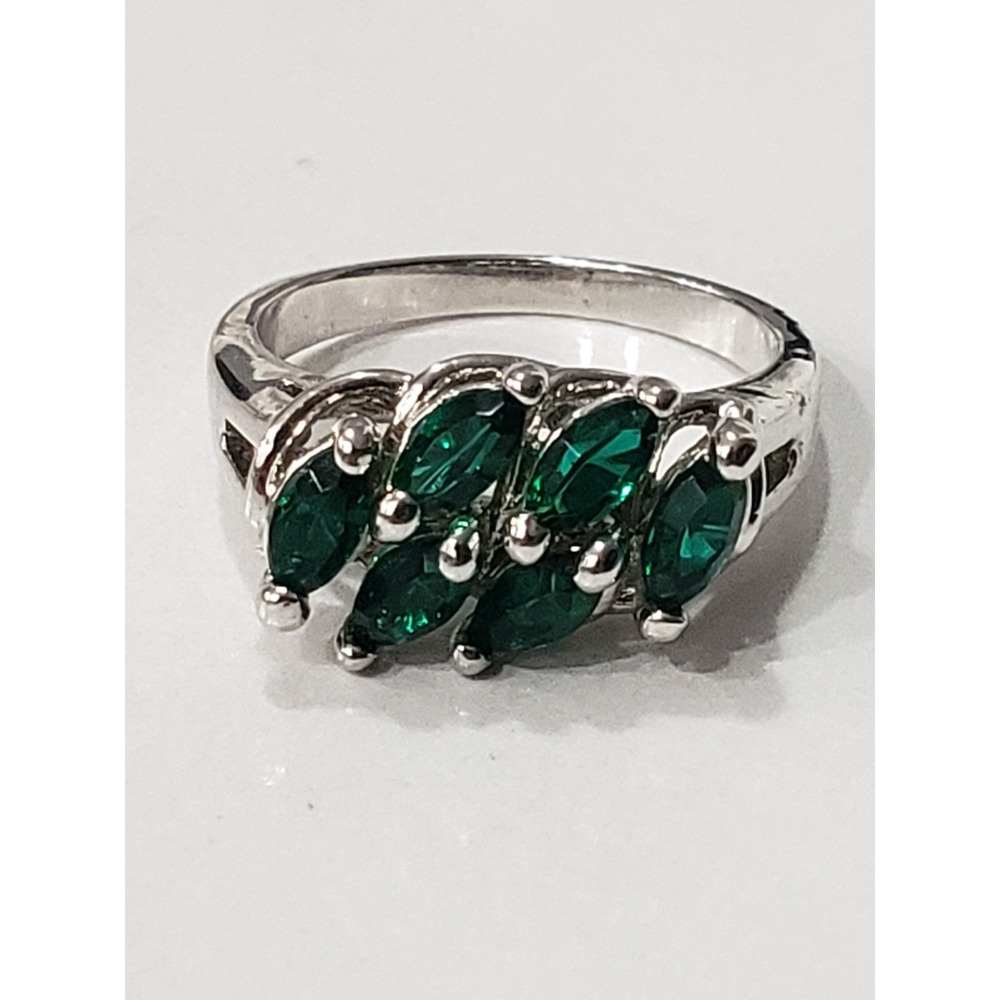 SZ 8 Lauren G Adams FAUX EMERALD art deco silvertone dainty ring women cocktai